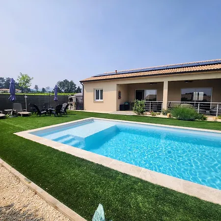 En Ardeche L'olympe Climatisee Avec Sa Piscine Privee Et Chauffee Joyeuse